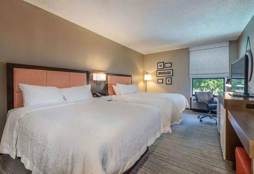 호텔 Hampton Inn Wilkesboro