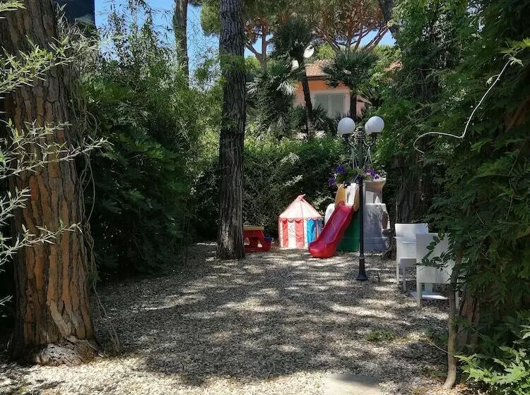 ホテル Jr Resort Logos Forte Dei Marmi