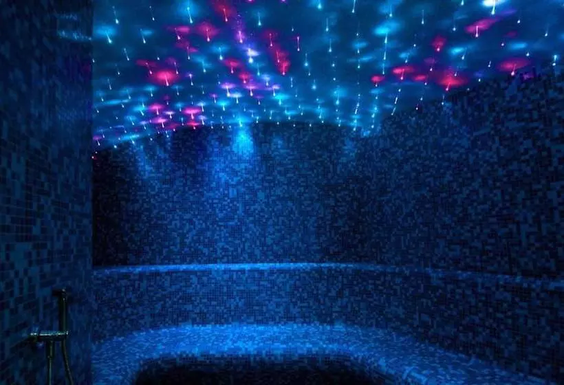 Отель Mondial Resort & Spa