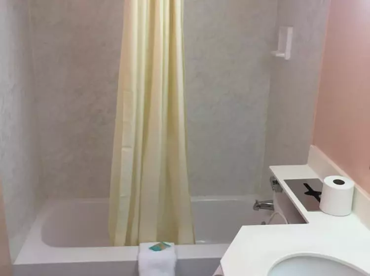 ホテル Scottish Inns Albany