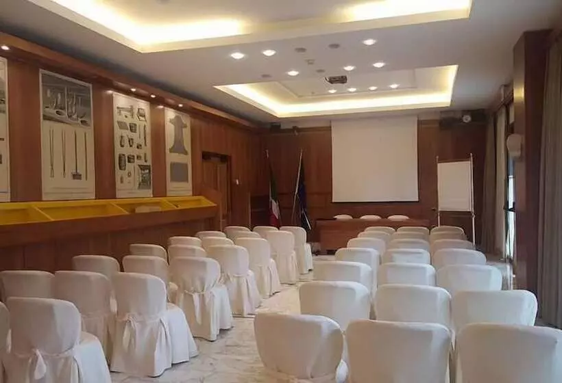 Solofra Palace Hotel & Resort