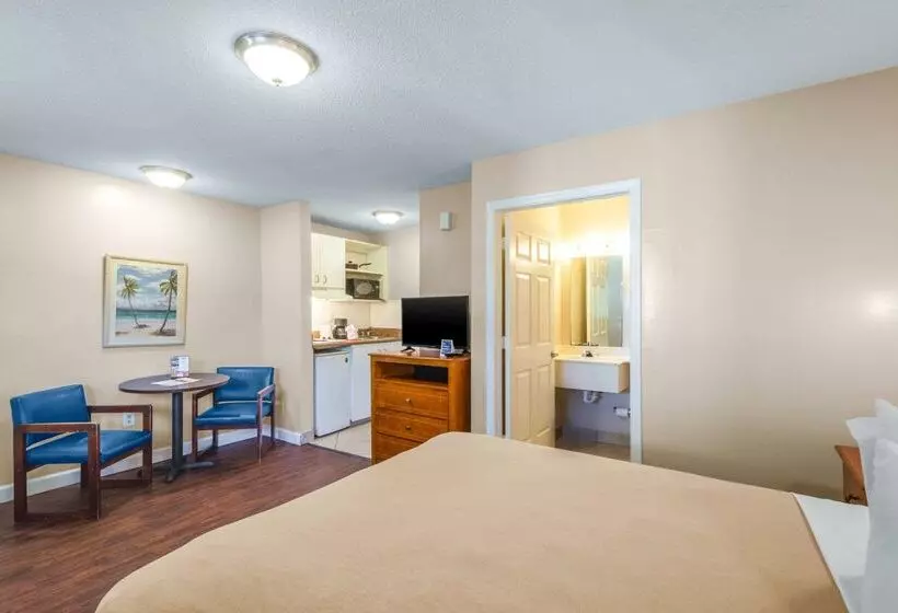 هتل Tampa Bay Extended Stay   Airport