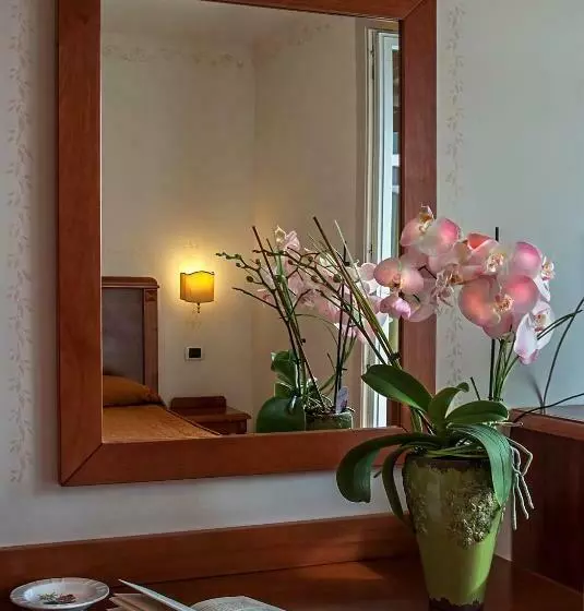 酒店 Villa Ombrosa