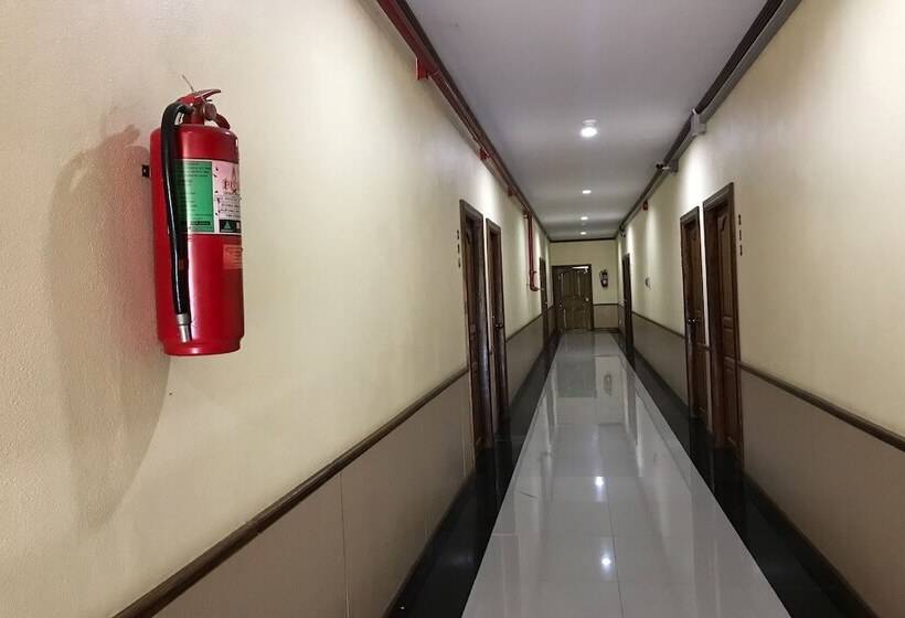 호텔 Oyo 75334 Train