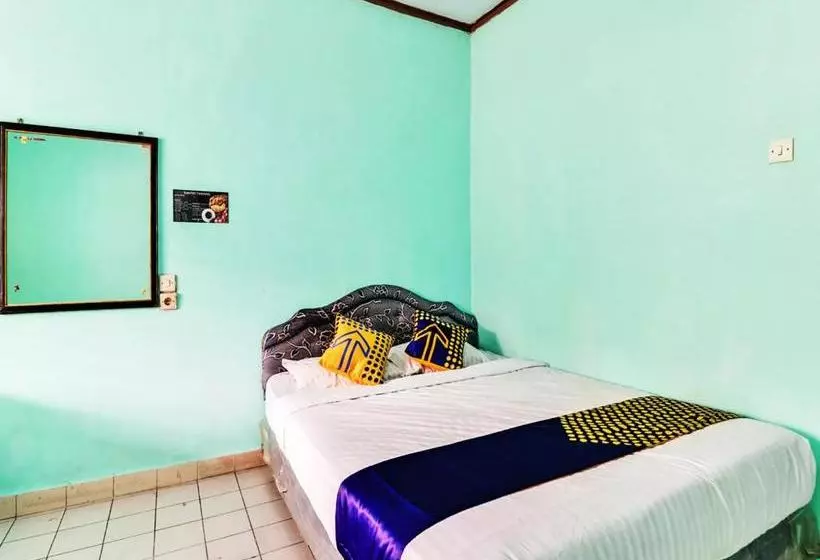 هتل Spot On 90003 Villa Tawang