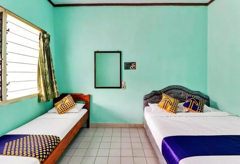 هتل Spot On 90003 Villa Tawang