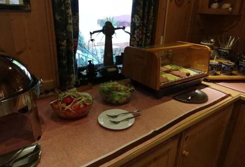 Отель Zur Post Limburg Bad Camberg