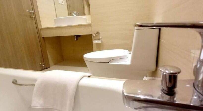 Louis Kienne Cikarang Hotel & Service Apartment