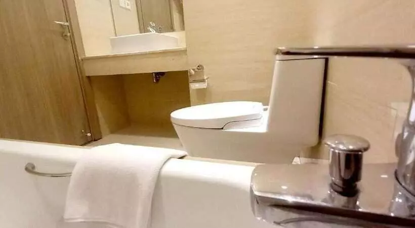 Louis Kienne Cikarang Hotel & Service Apartment