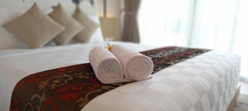 Louis Kienne Cikarang Hotel & Service Apartment