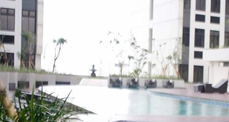Louis Kienne Cikarang Hotel & Service Apartment