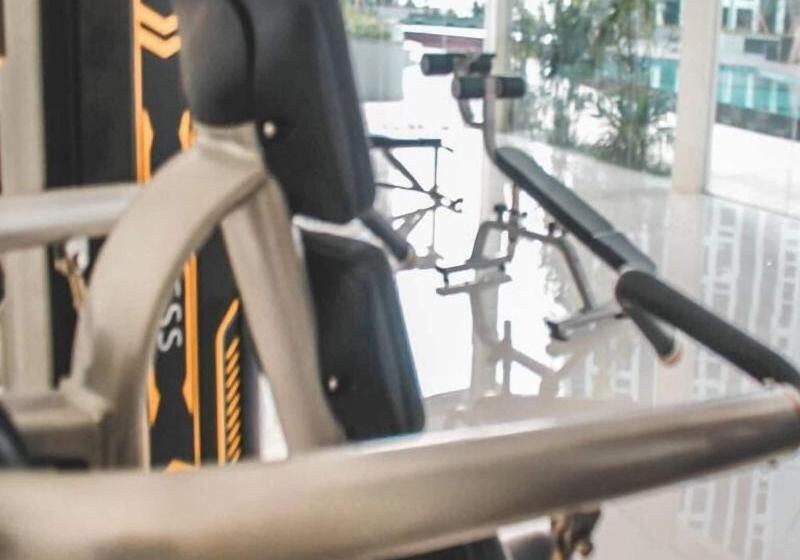 Louis Kienne Cikarang Hotel & Service Apartment