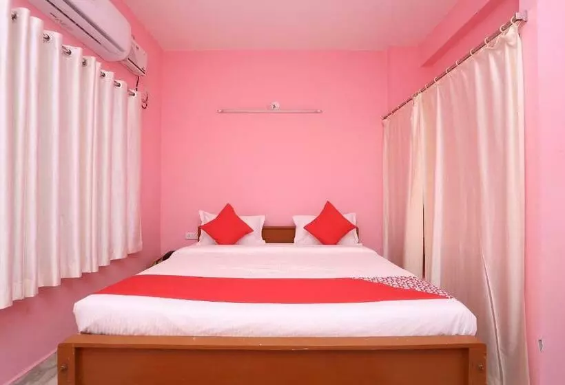 Hotelli Oyo 39536 The Atithii