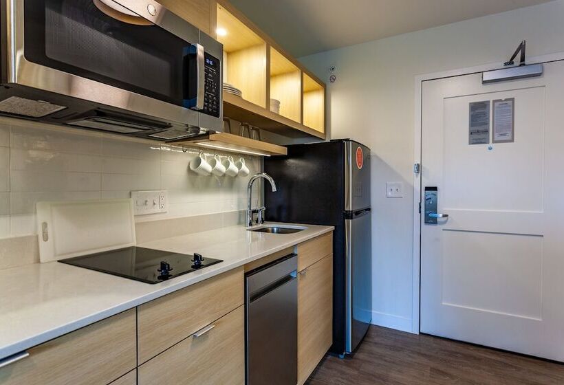 هتل Towneplace Suites By Marriott Raleigh University Area