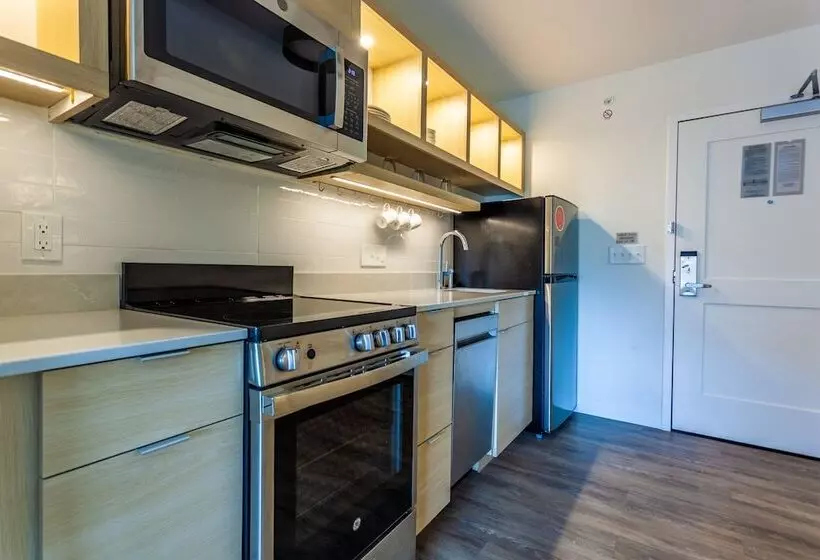 ホテル Towneplace Suites By Marriott Raleigh   University Area