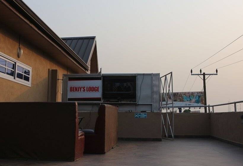 ホテル Benjy's Lodge