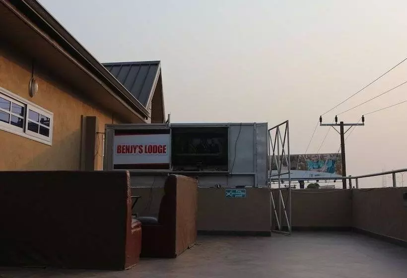ホテル Benjy's Lodge