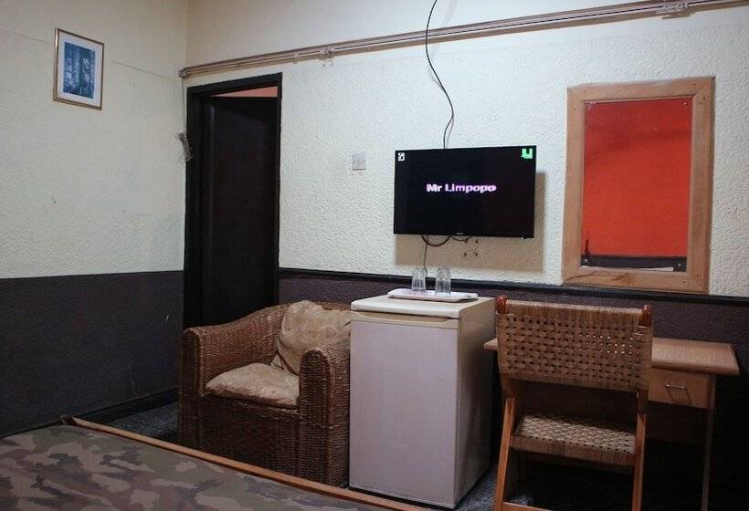 ホテル Benjy's Lodge