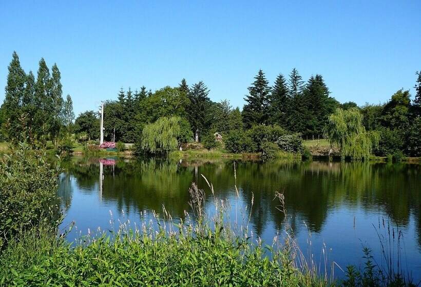 فندق Cabane Dans Les Arbres Tree House