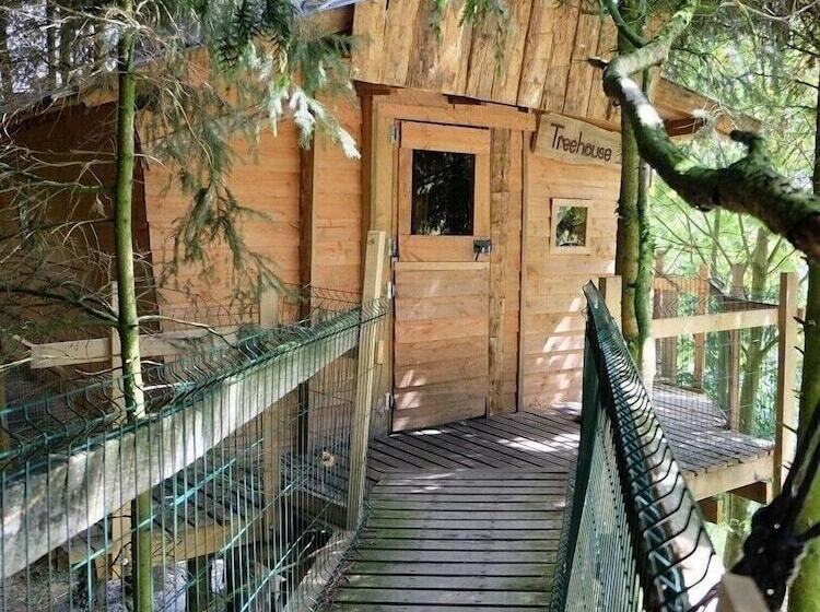 فندق Cabane Dans Les Arbres Tree House