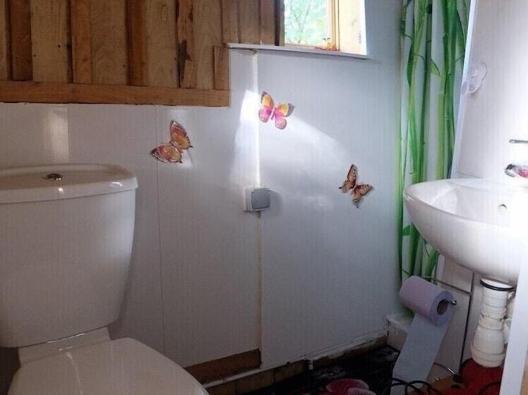 فندق Cabane Dans Les Arbres Tree House