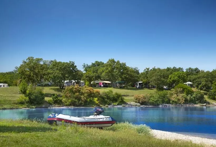 Hotelli Mediteran Kamp Mobile Homes In Naturist Camping Solaris