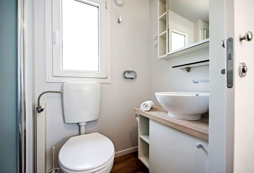 ホテル Mediteran Kamp Mobile Homes In Naturist Camping Solaris