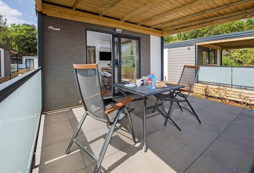 ホテル Mediteran Kamp Mobile Homes In Naturist Camping Solaris