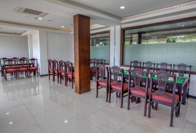 בית מלון כפרי Palette Periyar Resort