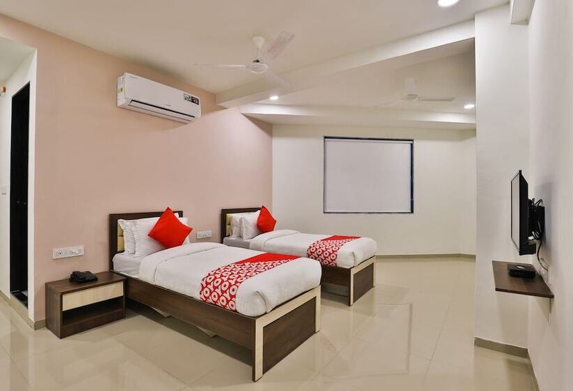 Oyo 26578 Hotel Aashray