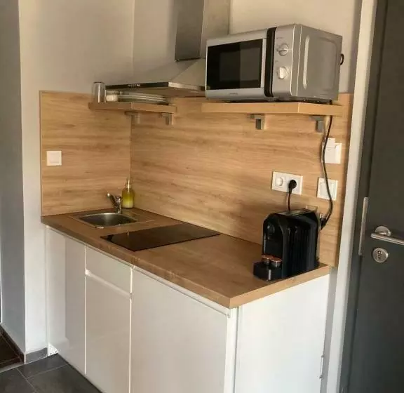 تختخواب و صبحانه Balkon Apartmanház Panzió