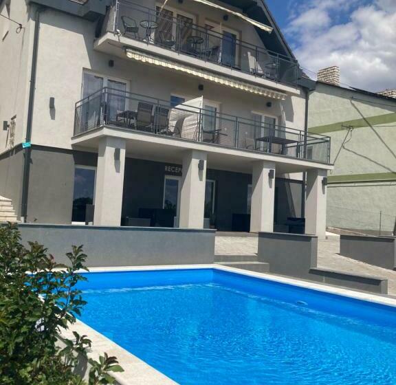 ベッドアンドブレックファースト Balkon Apartmanház Panzió