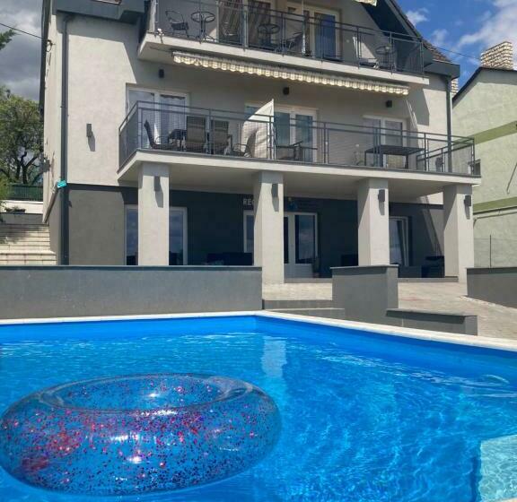 ベッドアンドブレックファースト Balkon Apartmanház Panzió