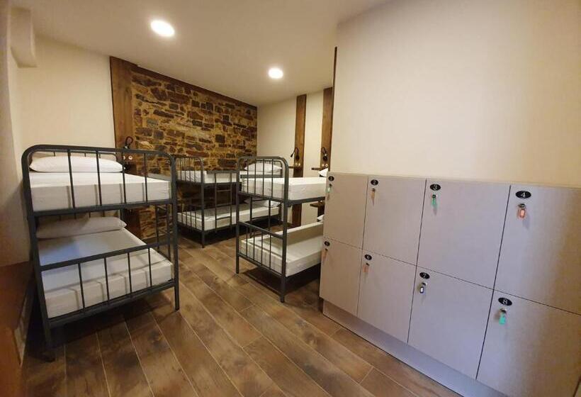 Отель Albergue Casa Cuartel