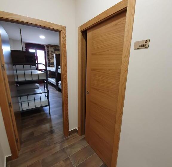 Отель Albergue Casa Cuartel