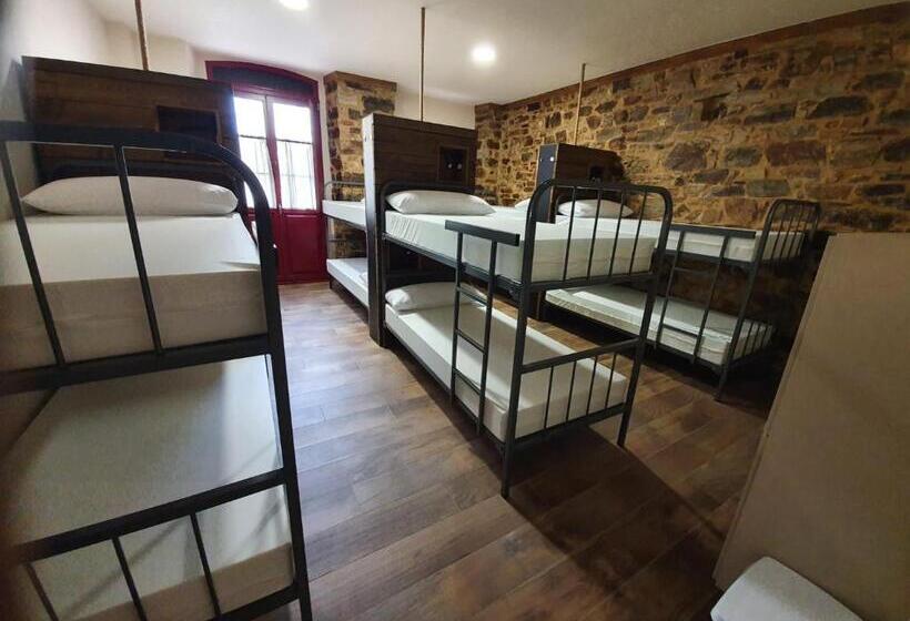 Отель Albergue Casa Cuartel