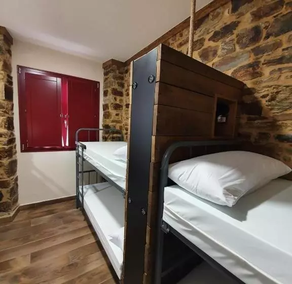 ホテル Albergue Casa Cuartel