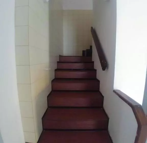 ホテル Baru Inn Batu Redpartner