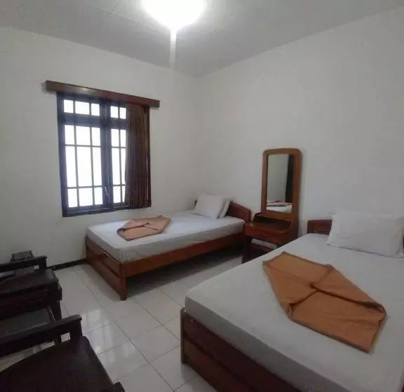 ホテル Baru Inn Batu Redpartner