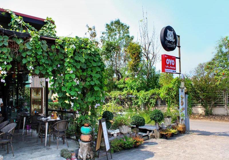 בית מלון כפרי Oyo 539 Loft By Busaba