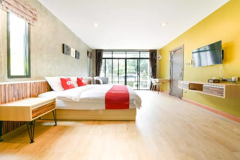 Hotelli Oyo 539 Loft By Busaba