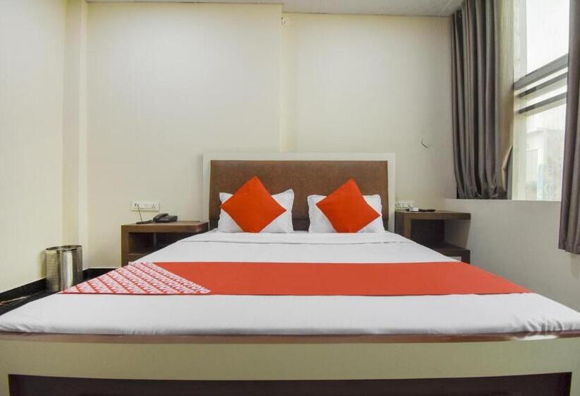 هتل Grover International