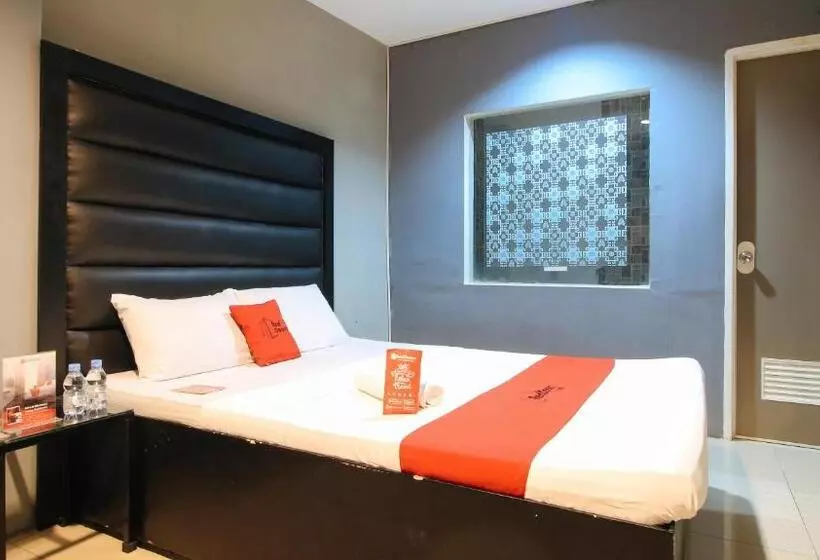 هتل Reddoorz @ P Florentino Street Sampaloc Manila