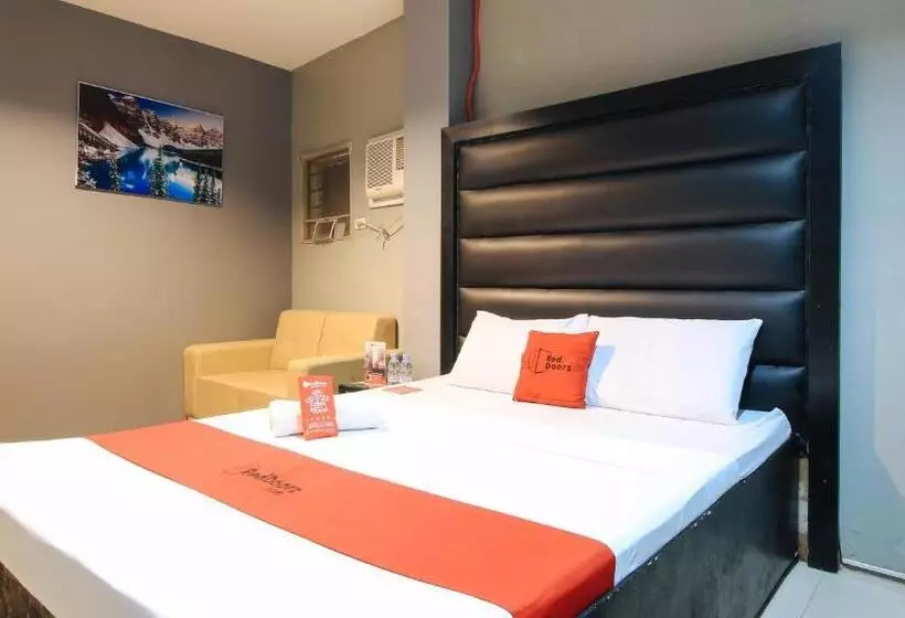 هتل Reddoorz @ P Florentino Street Sampaloc Manila