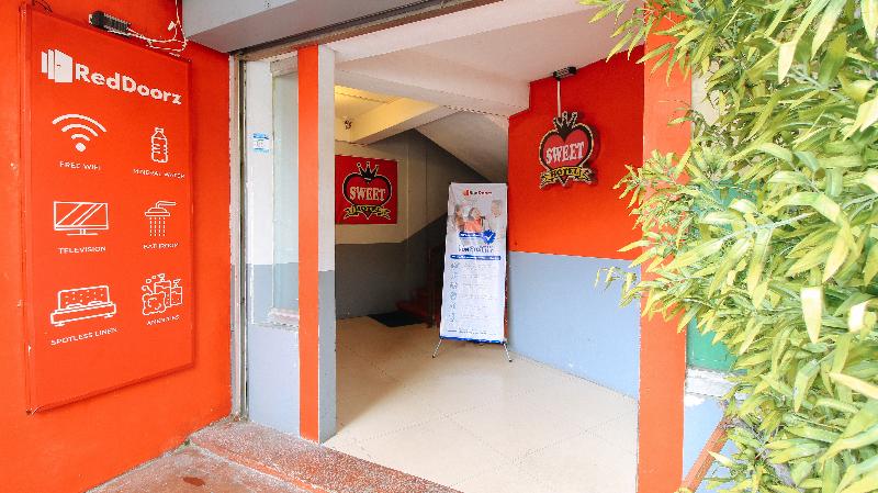 Hotel Reddoorz @ P Florentino Street Sampaloc Manila