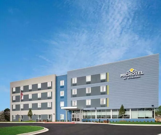 Microtel Inn & Suites By Wyndham Hot Springs