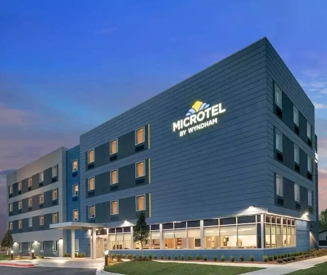 Microtel Inn & Suites By Wyndham Hot Springs
