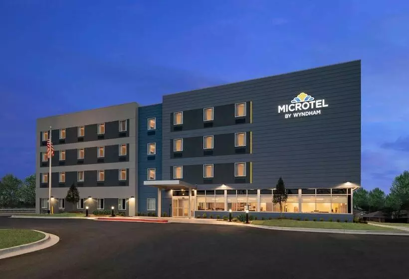 Microtel Inn & Suites By Wyndham Hot Springs
