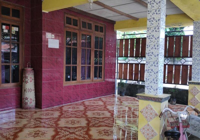 פנסיון Gini Homestay