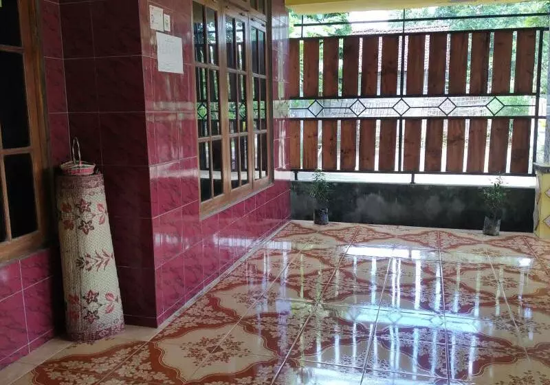 ペンション Gini Homestay